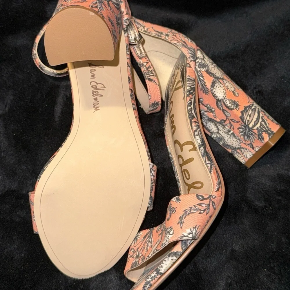 Sam Edelman Orange and Black Heels with Elegant Design